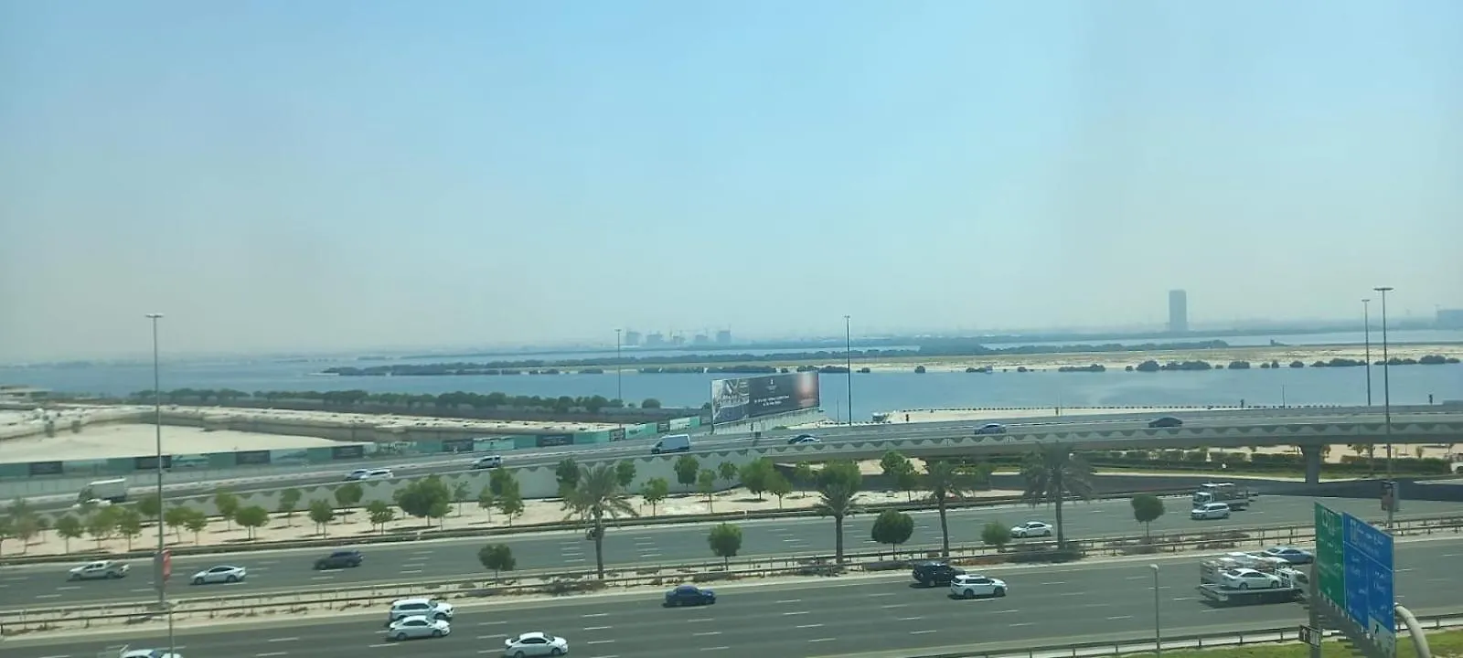 One Bedroom Apartment Close To Airport & Dubai Mall