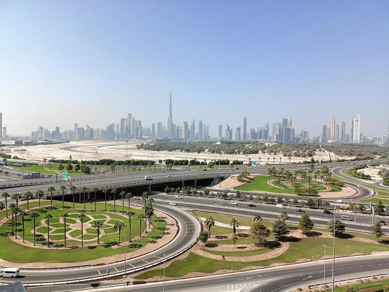 One Bedroom Apartment Close To Airport & Dubai Mall