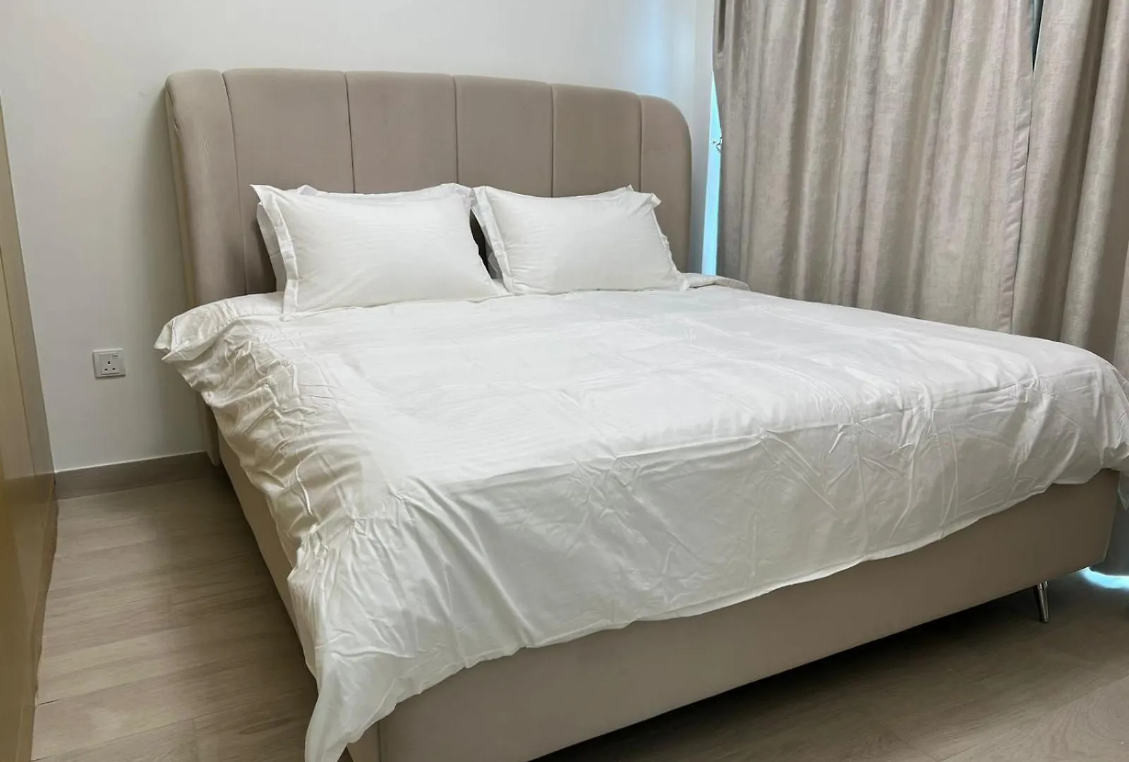 One Bedroom Apartment Close To Airport & Dubai Mall