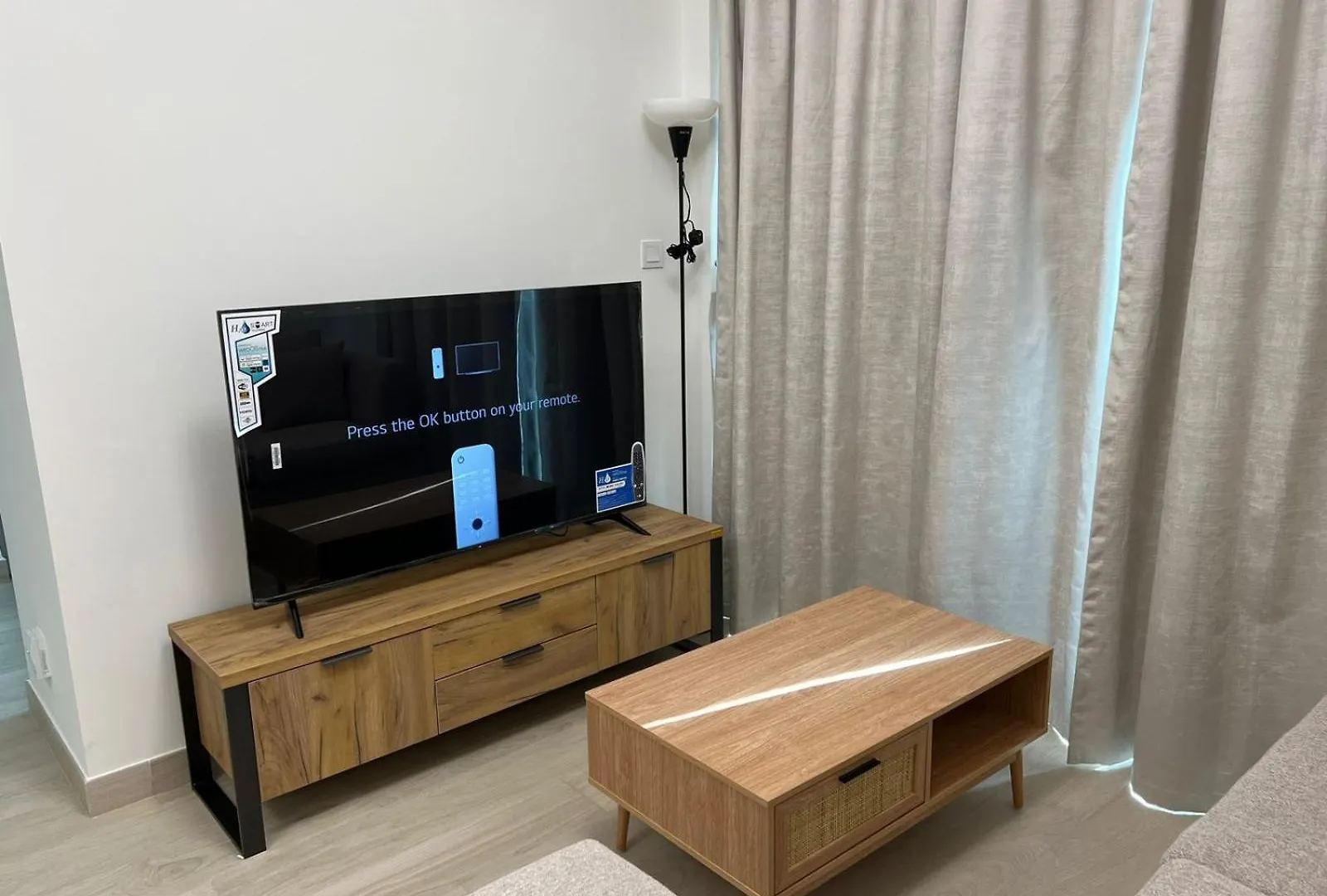 One Bedroom Apartment Close To Airport & Dubai Mall